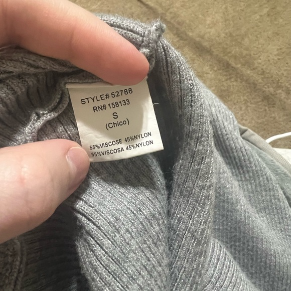 Staccato Women's Ribbed Gray Crew Neck Sweater - Picture 4 of 4